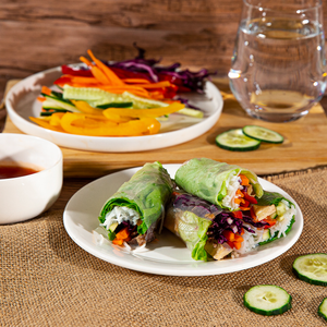 Wollamssam, Korean version of Vietnamese rice paper roll