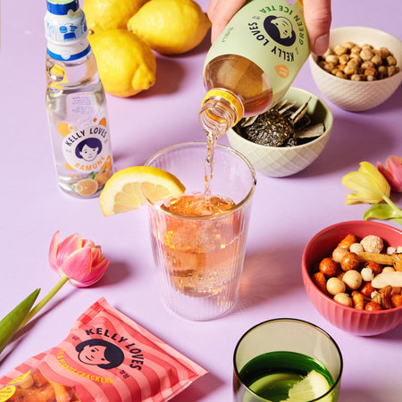 Kelly Loves Yuzu Iced Green Tea with snacks